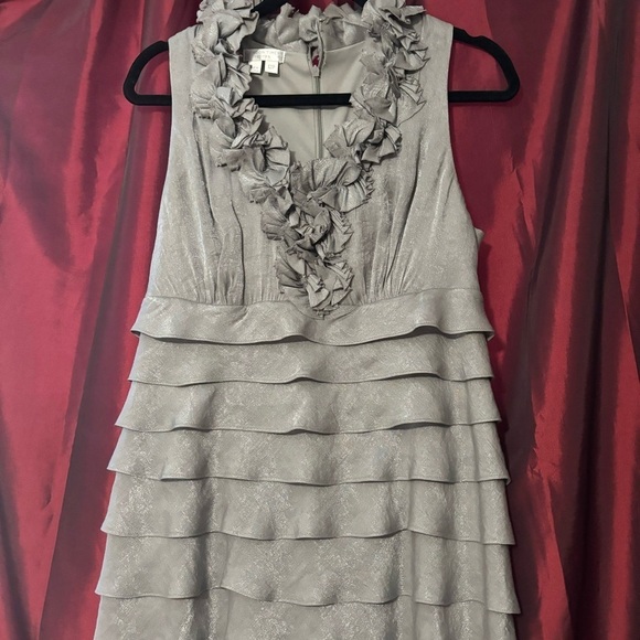 London Times Evening Cocktail Dress Like New Condition Gray Silver - Picture 8 of 8